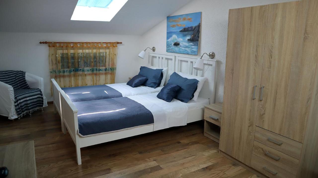 "Art House" Rovinj-Holiday, Holiday Home To Rent Rovinjsko Selo Exterior foto